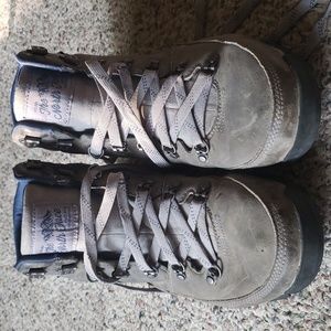 North Face Boots slight scuffs like new!